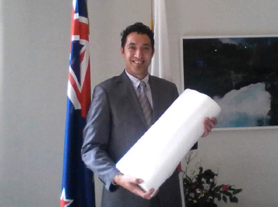 Embassy of the New Zealand: We presented cotton sheeting for the painting.