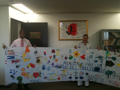 Embassy of the Dominican Republic: The cotton sheeting painted by the children of  Dominica has come back to us.