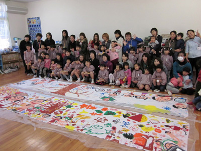 The children of Hirakata Kindergaten, Osaka, created “The Biggest Painting in the World 2012  Paintings from Every Prefecture in Japan, in Hirakata city”.