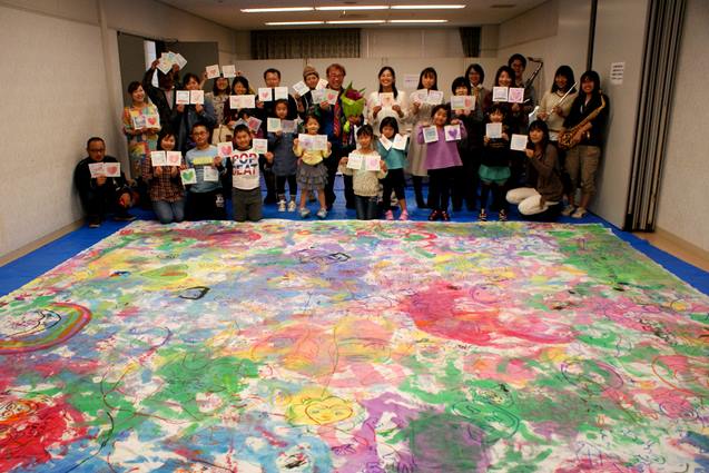 Shine Art in Saijo, a collaboration art event of Pastel Shine Art and the Biggest Painting in the World, was held